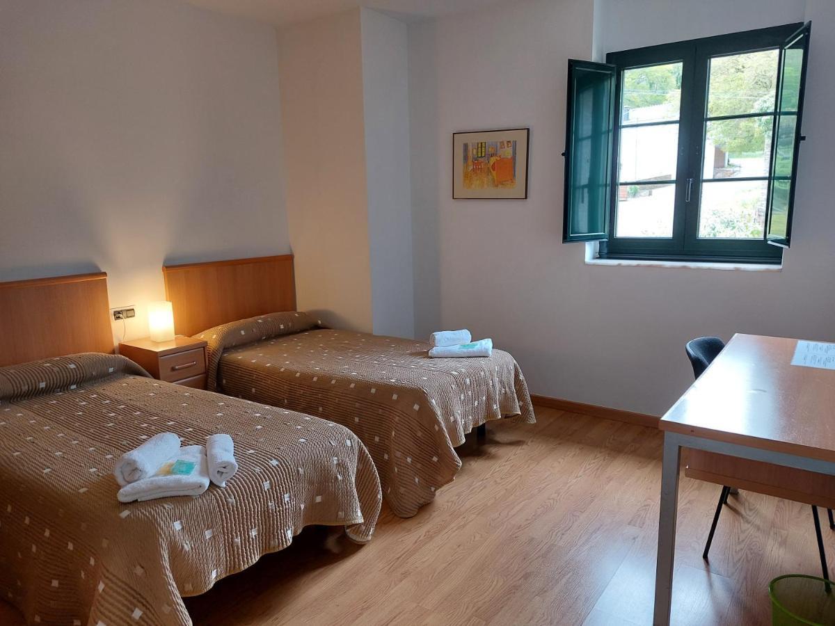 Hospederia Externa Del Monasterio Hotel Samos Ngoại thất bức ảnh